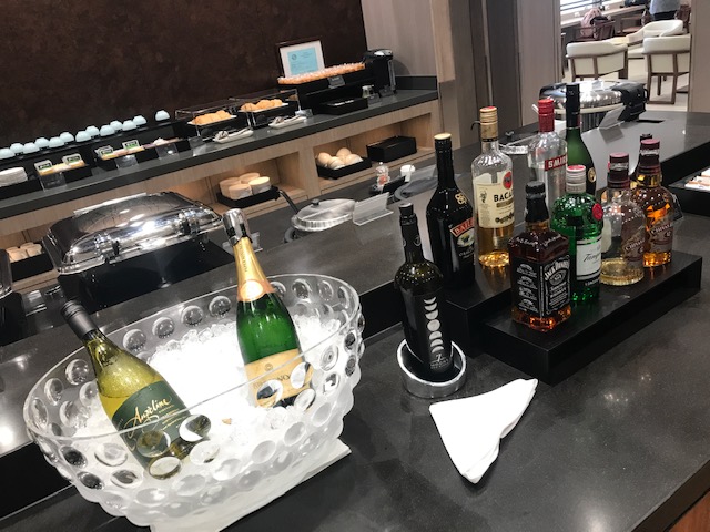 Japan Airlines Sakura Lounge drinks